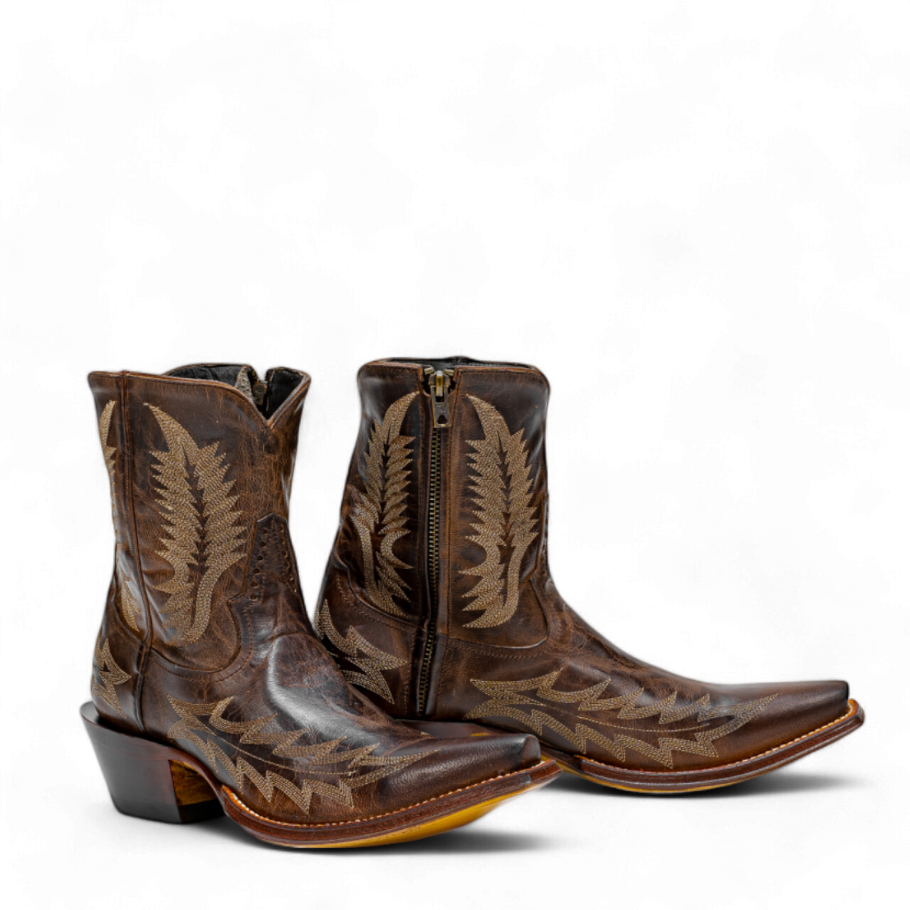 Rod Patrick RPM608 CHOCOLATE MAD DOG WITH ZIPPER (C)